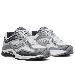 Saucony ProGrid Omni 9 Fabricated Future Fashion