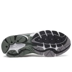 Saucony ProGrid Omni 9 Fabricated Future Fashion