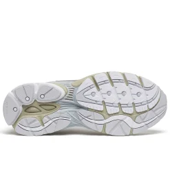 Saucony ProGrid Omni 9 Fabricated Future Fashion